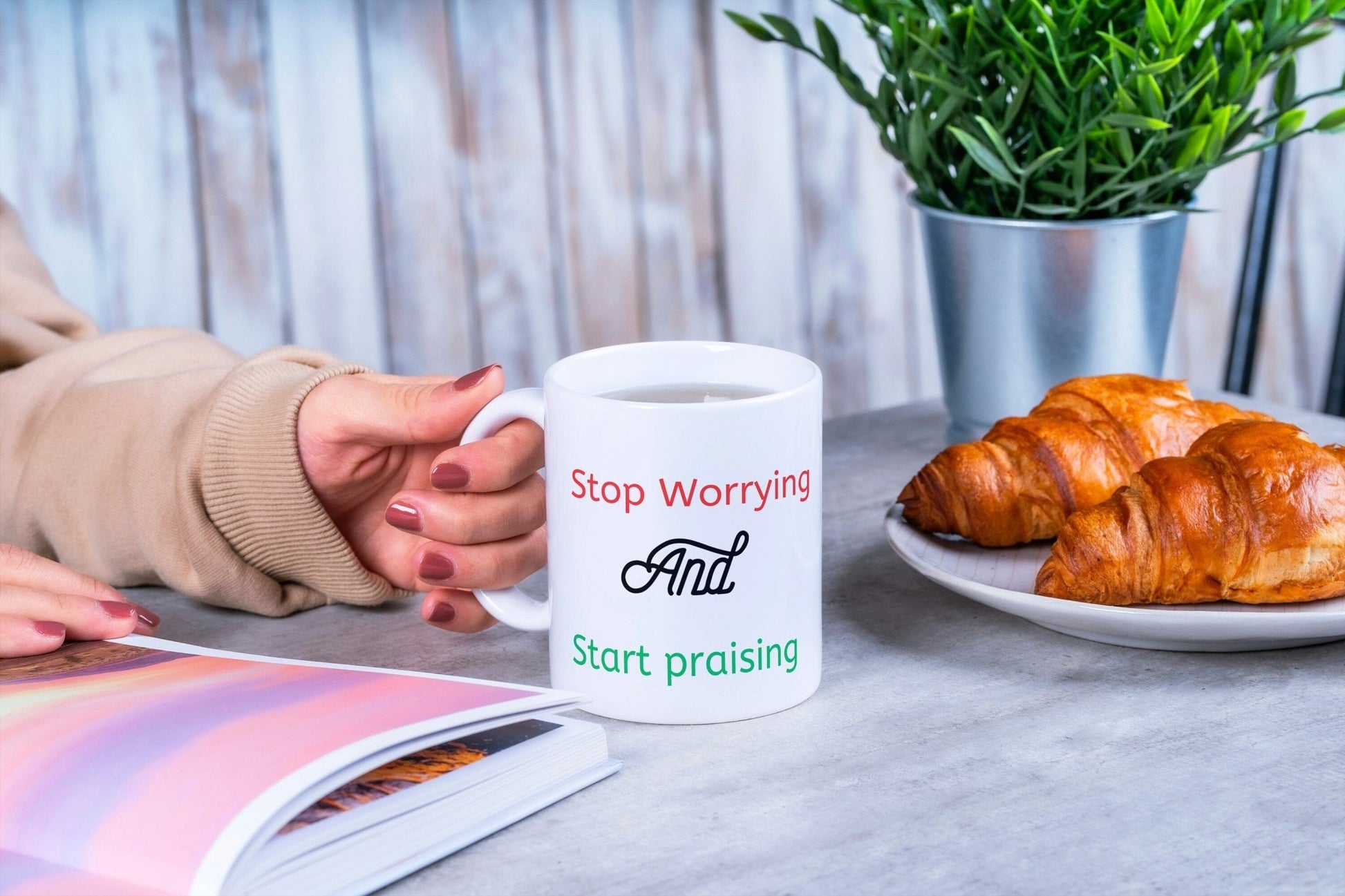 Stop worrying and start praising mug - BoundlessLoveStore - Yellow - birthday gift friend - Christian mug gift